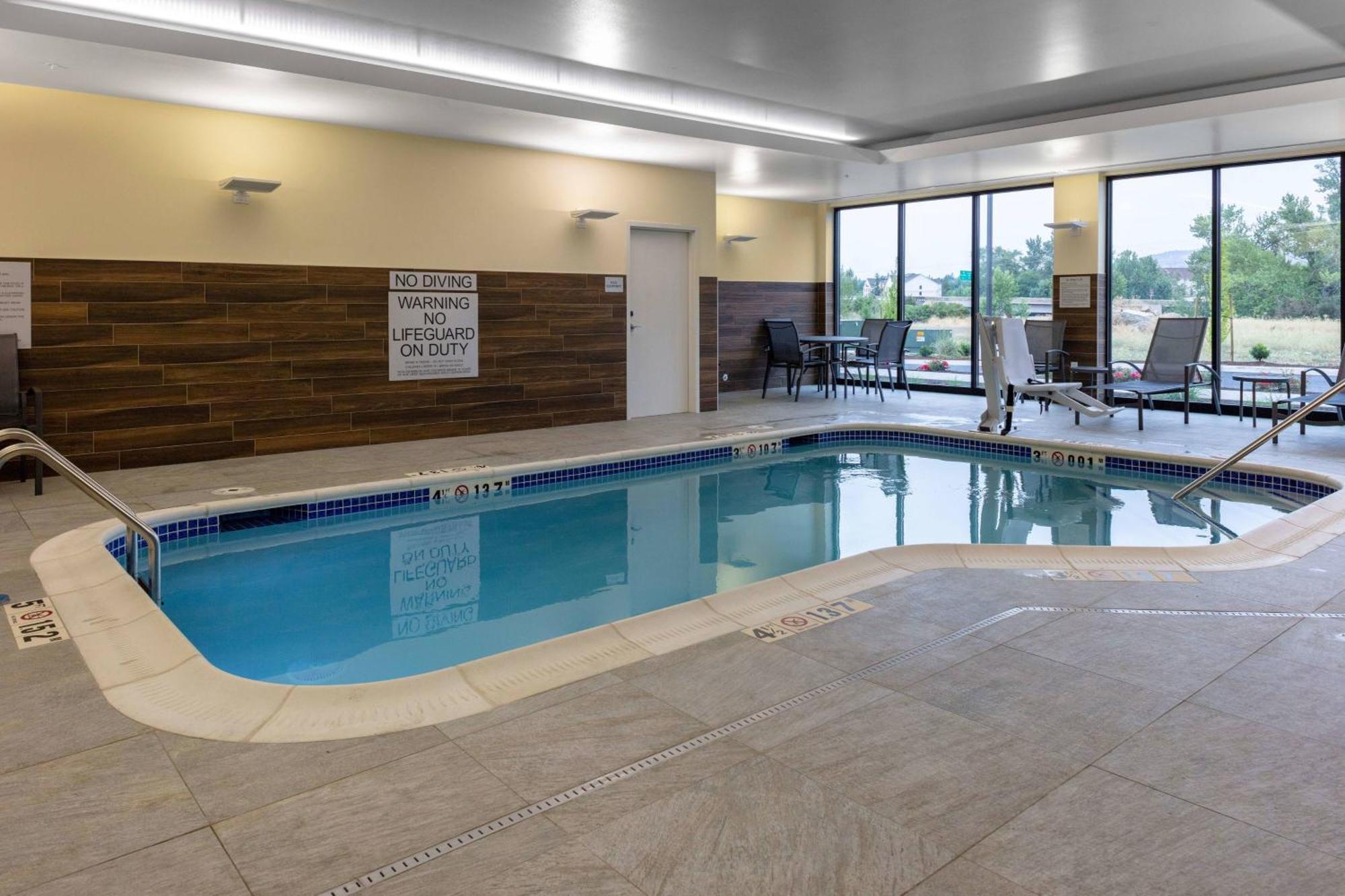 Fairfield By Marriott & 2* Medford