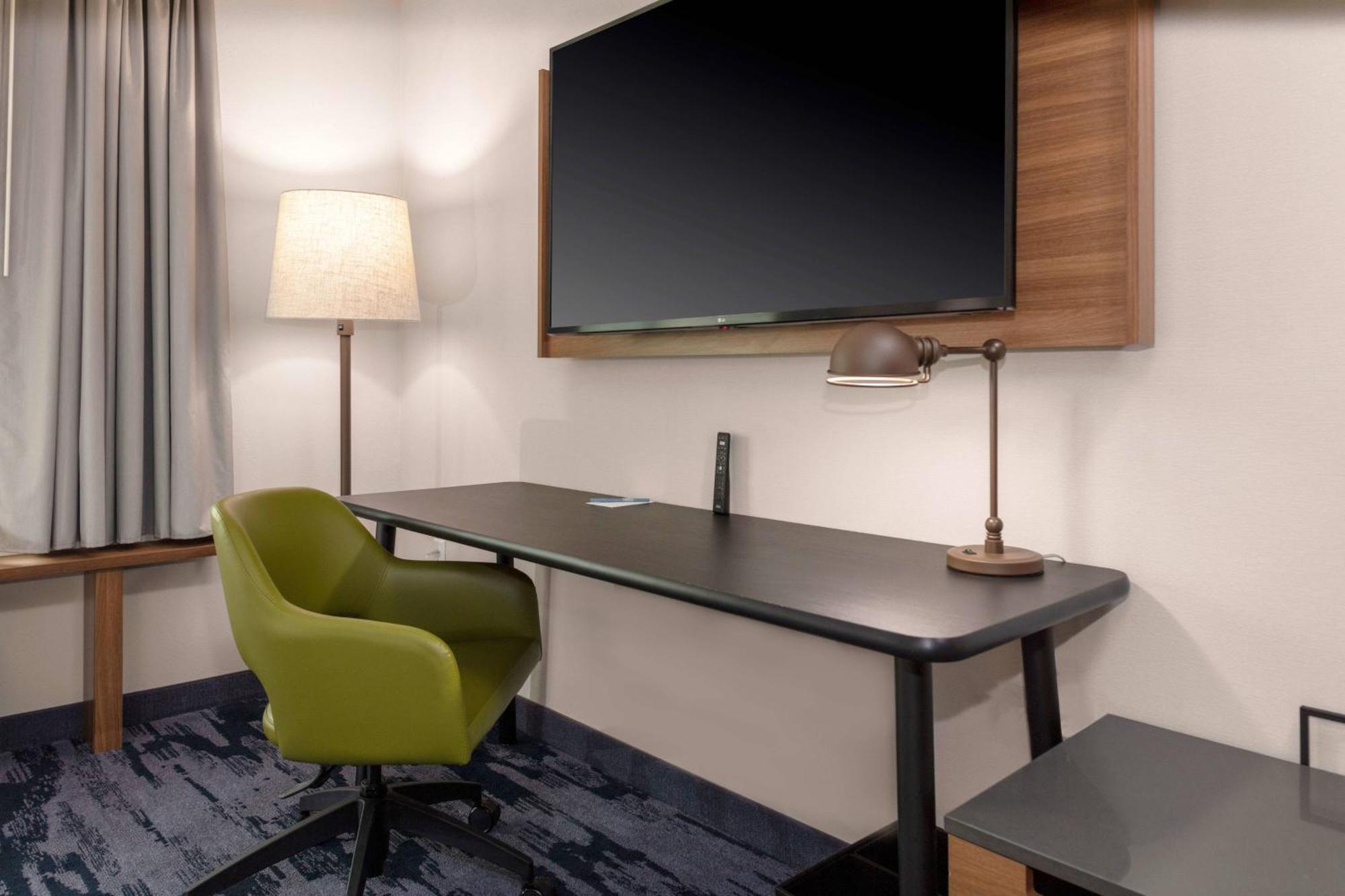 Fairfield By Marriott & Hotel Medford
