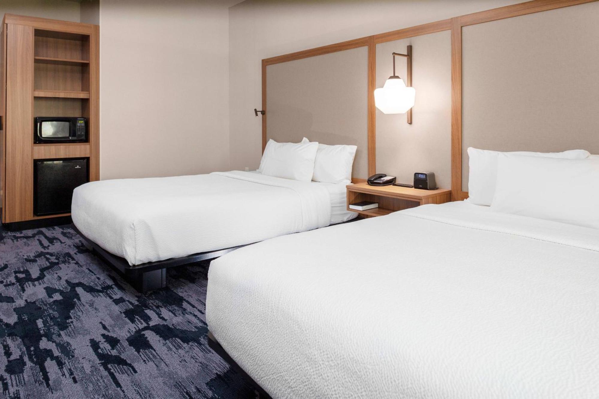 Hotel Fairfield By Marriott & Medford